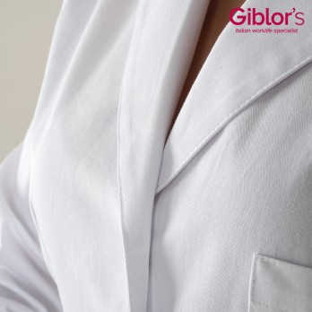 Bata blanca de laboratorio corta de algodón para mujer con elástico en los puños.