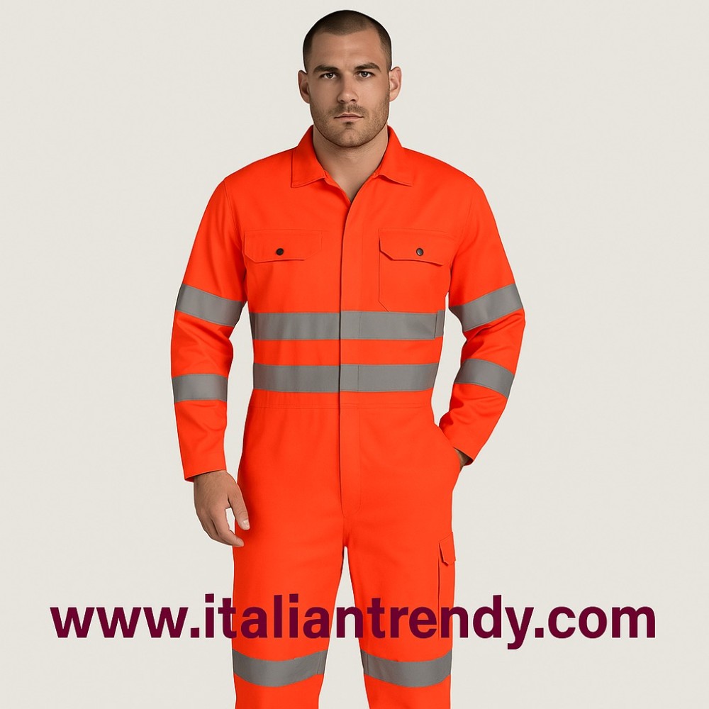 Tuta alta visibilità di colore arancione fluo con chiusura con cerniera centrale coperta